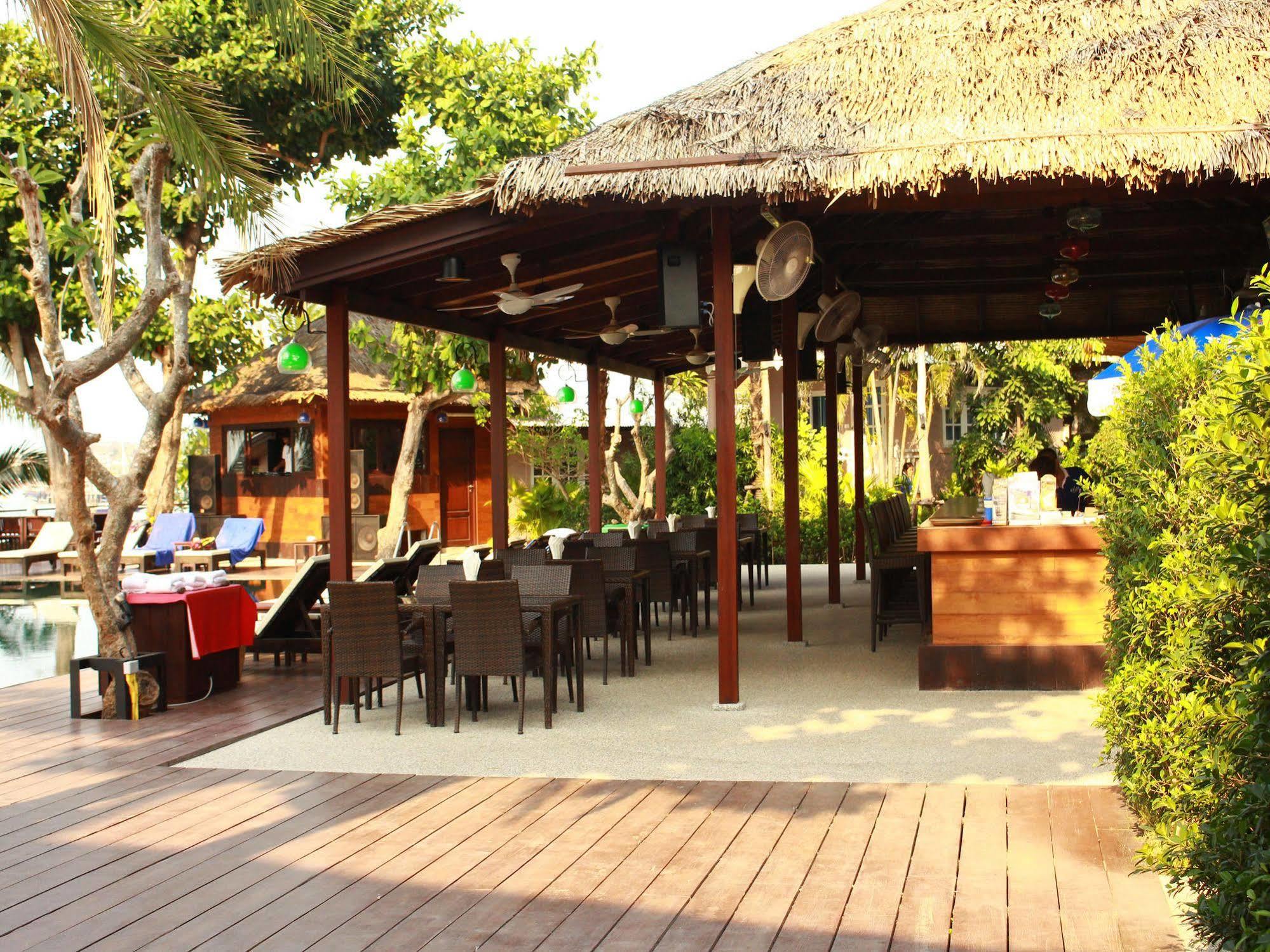 Bangrak Beach Club 보풋 외부 사진